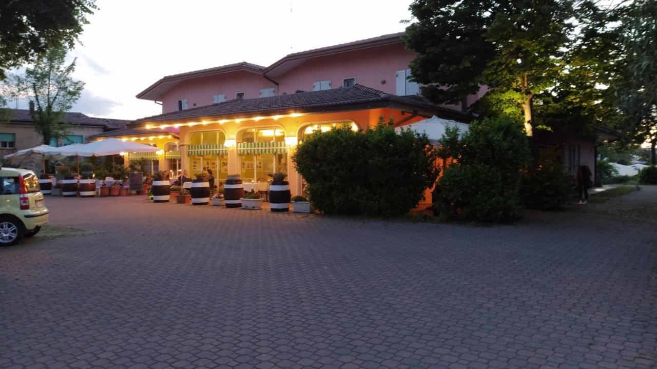 Hotel Ristorante Alla Campagna San Giovanni Lupatoto Exterior foto