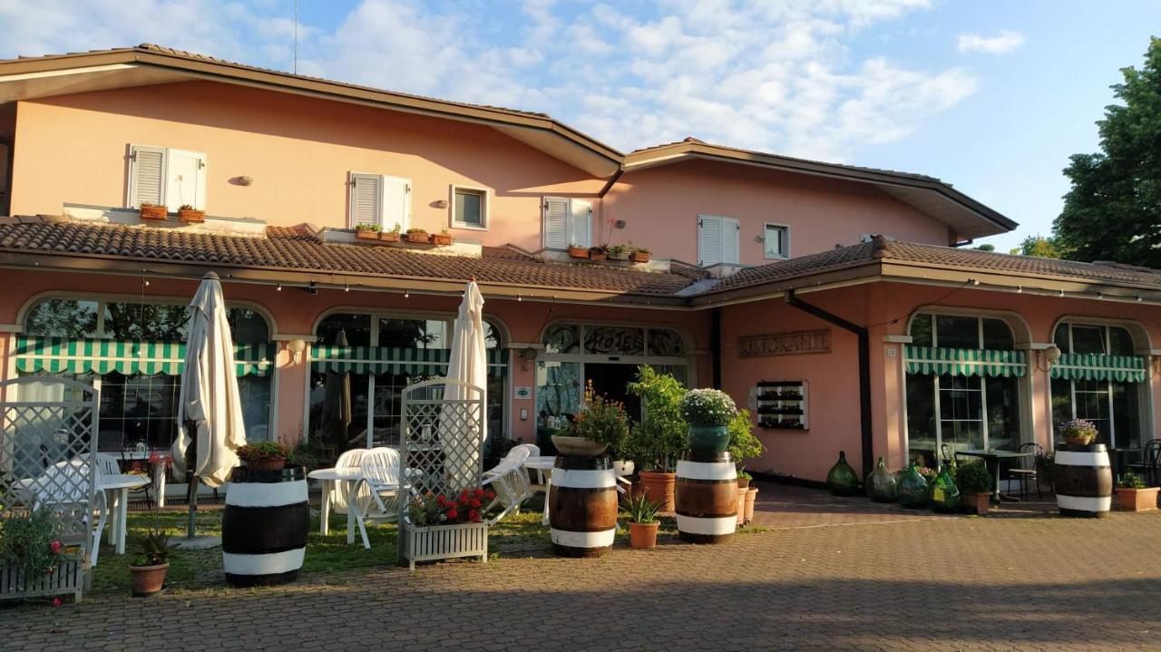 Hotel Ristorante Alla Campagna San Giovanni Lupatoto Exterior foto