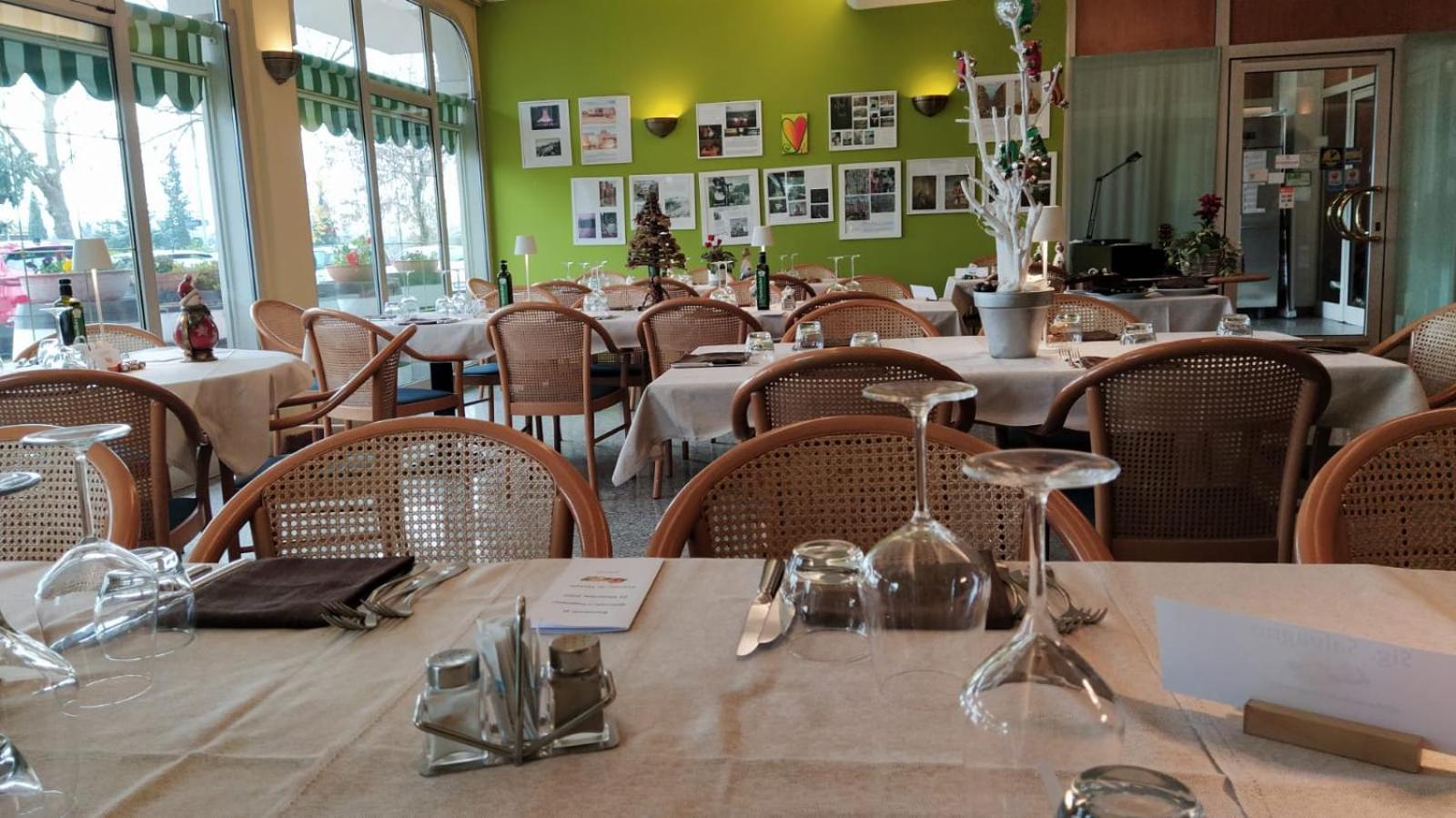Hotel Ristorante Alla Campagna San Giovanni Lupatoto Exterior foto