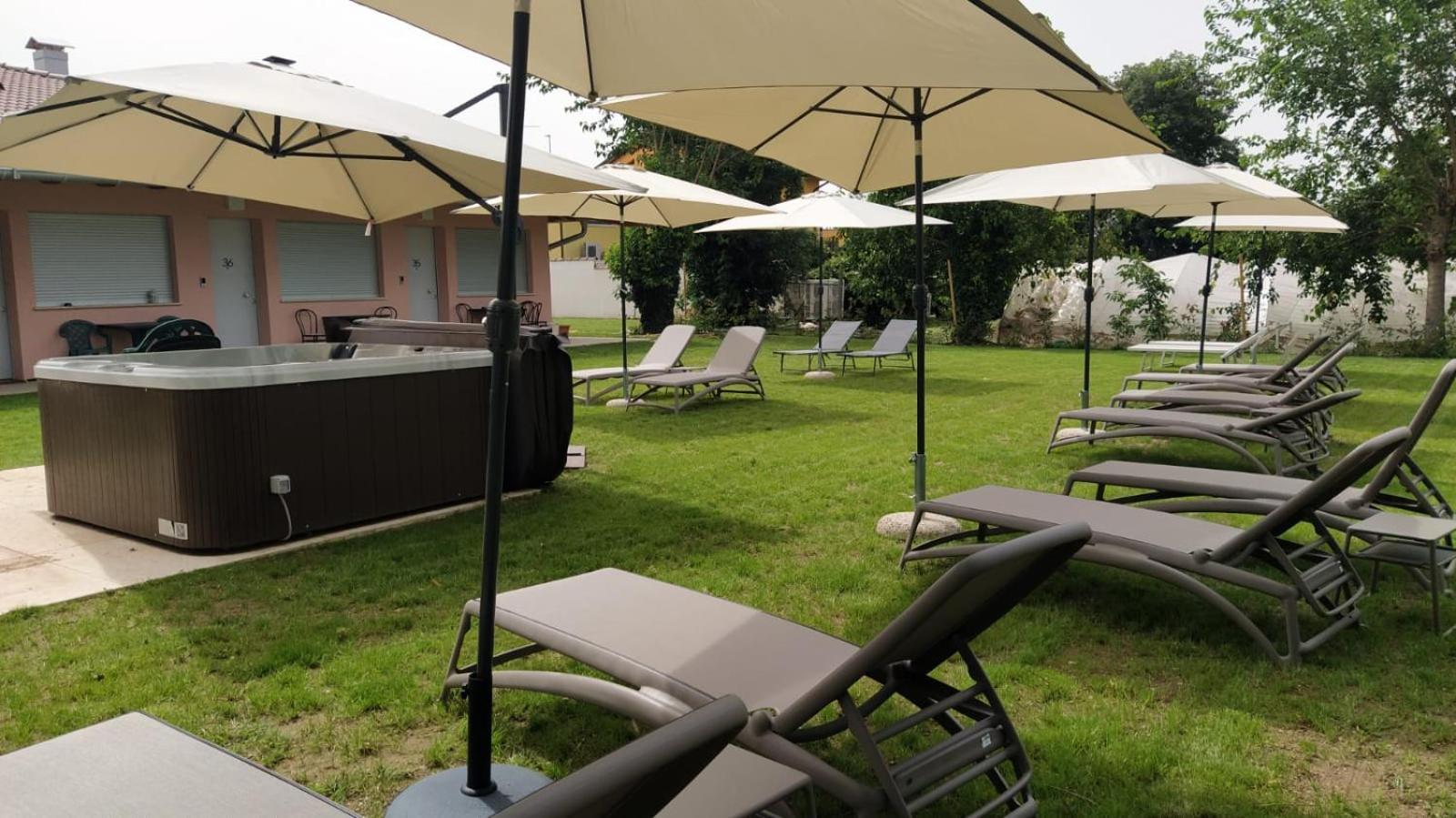 Hotel Ristorante Alla Campagna San Giovanni Lupatoto Exterior foto