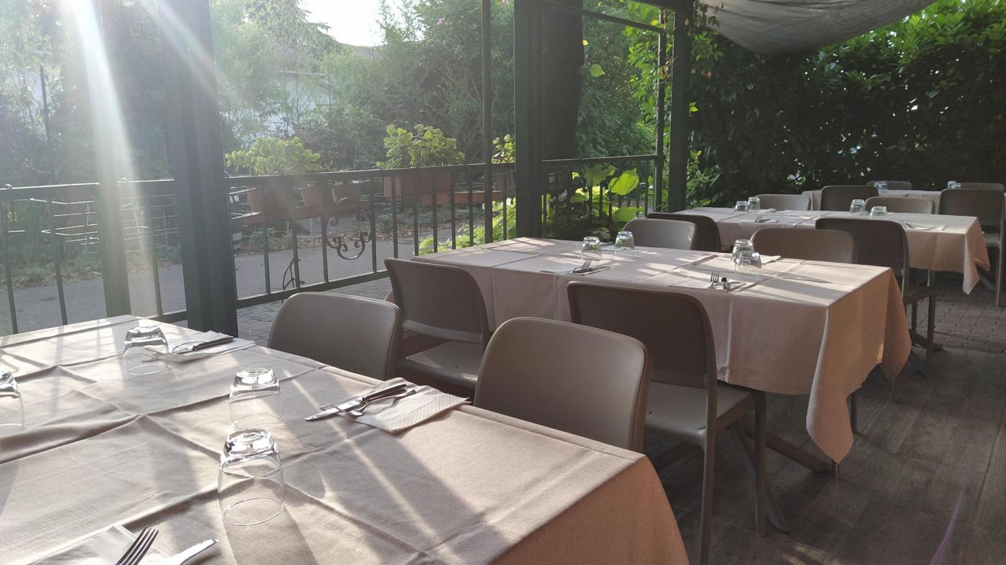 Hotel Ristorante Alla Campagna San Giovanni Lupatoto Exterior foto